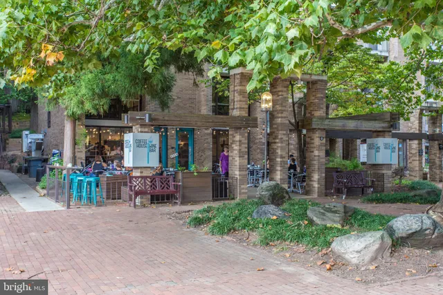 $328,000 | 11400 Washington Plaza West, Unit 103, Reston, VA 20190