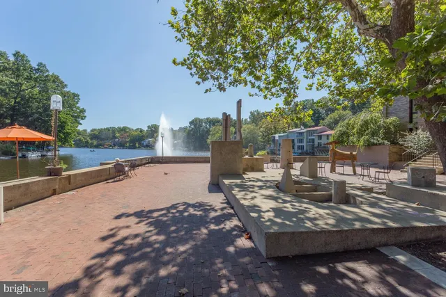 $328,000 | 11400 Washington Plaza West, Unit 103, Reston, VA 20190