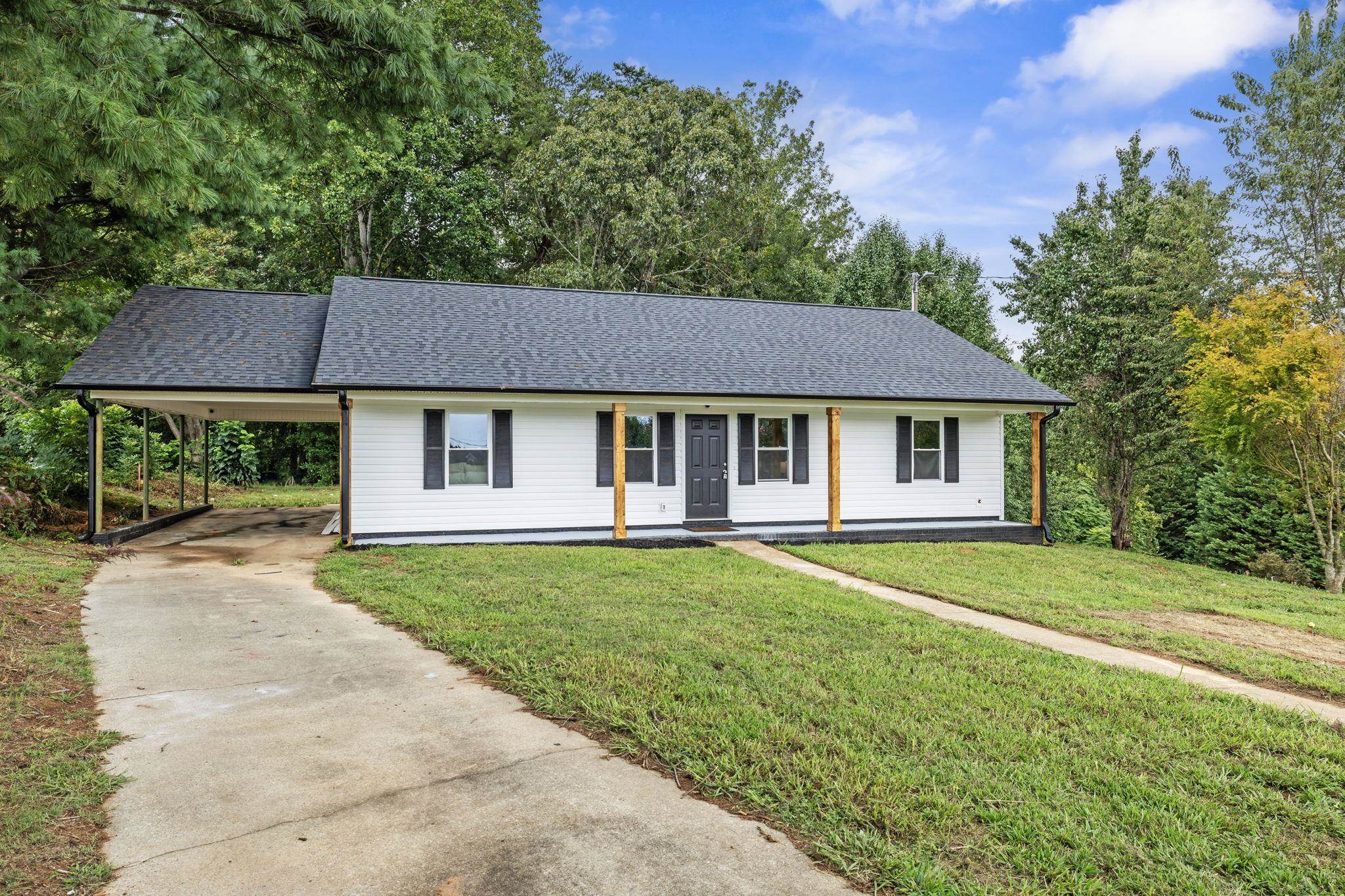1495 Melvin Hill Road Campobello, SC 29322 - Photo 1 of 13 Gallery Image 1