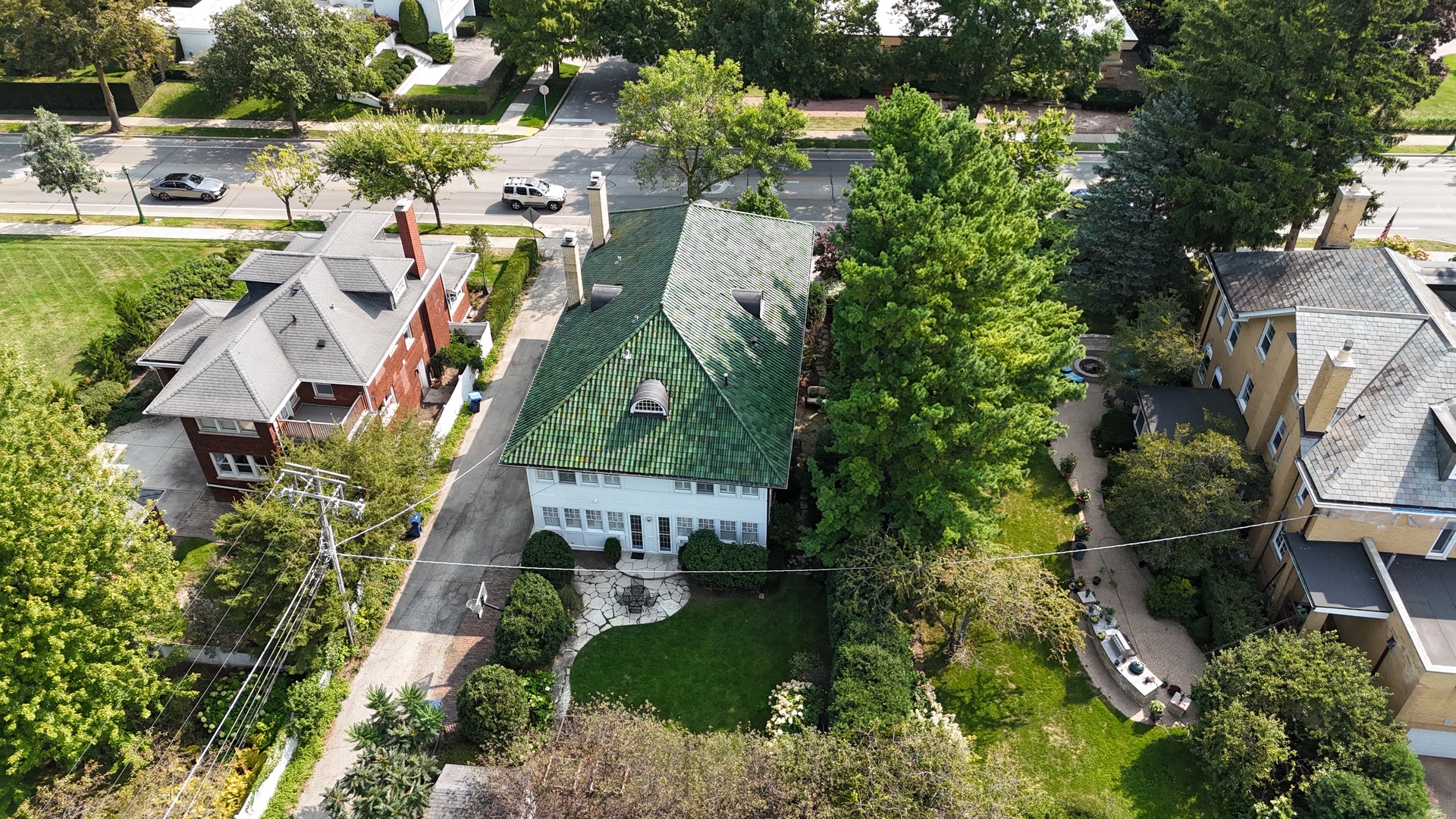 411 Sheridan Road Wilmette, IL 60091 - Photo 42 of 43 an aerial view of residential house with outdoor space and swimming pool