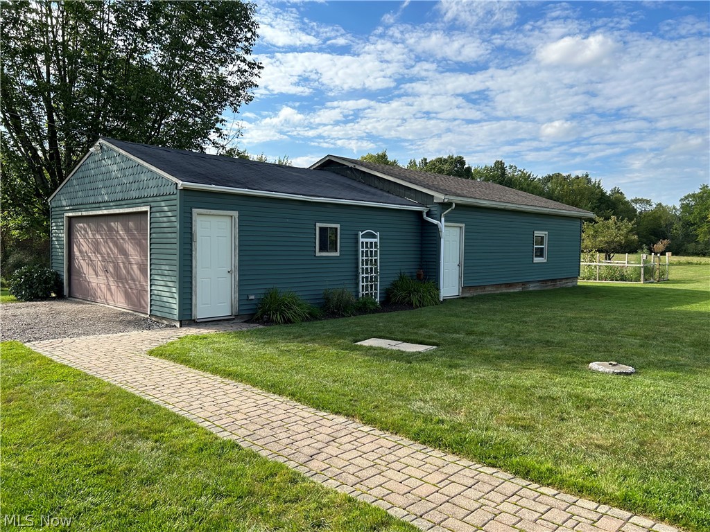 8370 Herbert Road Canfield, OH 44406 - Photo 46 of 48 Seasonal of garage
