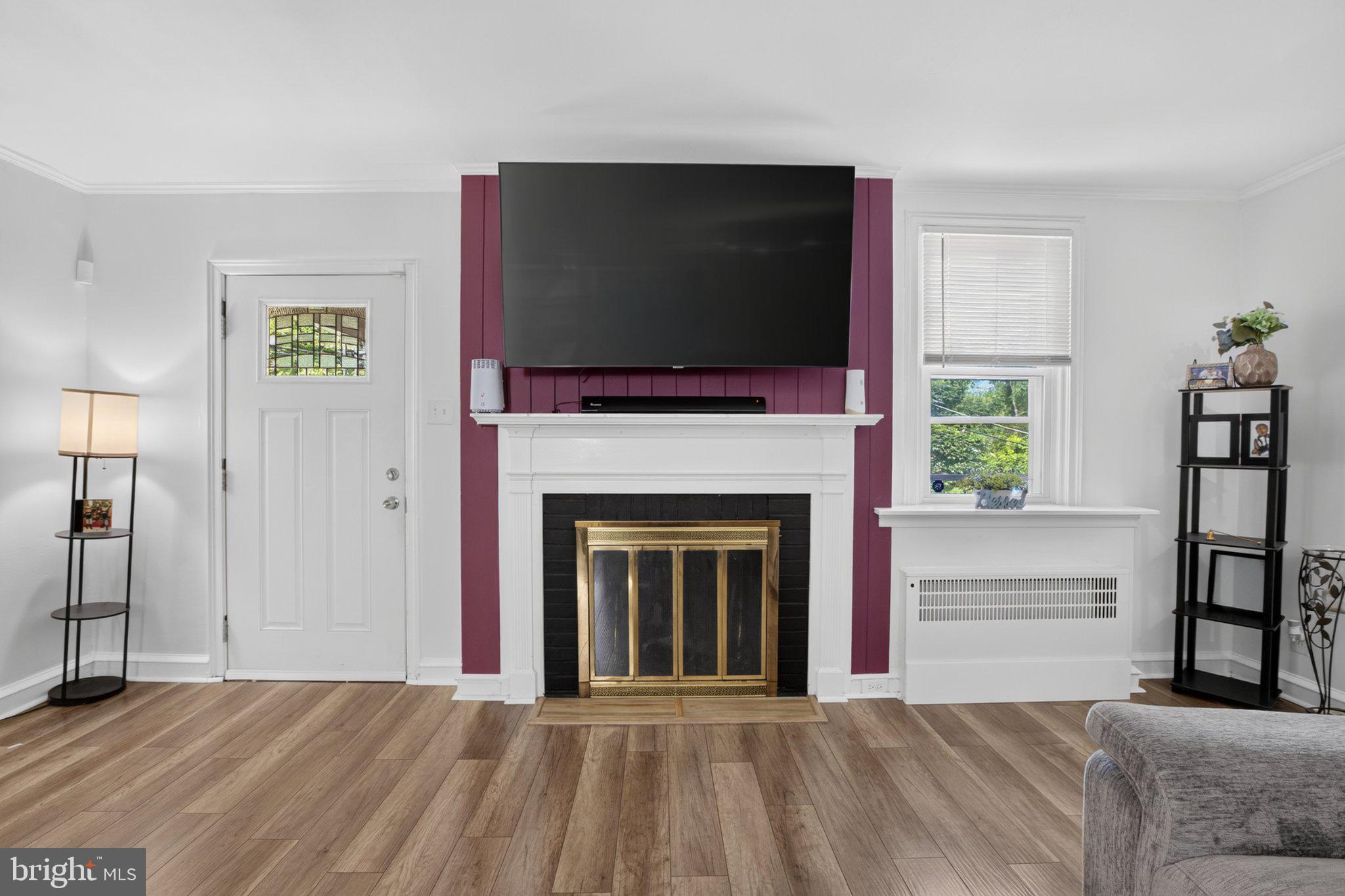 16 Underwood Road Wyncote, PA 19095 - Photo 5 of 40 Modern living space with elegant accents.