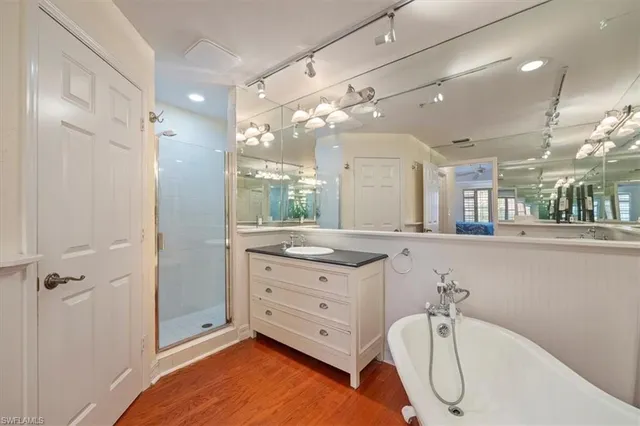 $9,500 | 410 Bayfront Place, Unit 2301, Naples, FL 34102