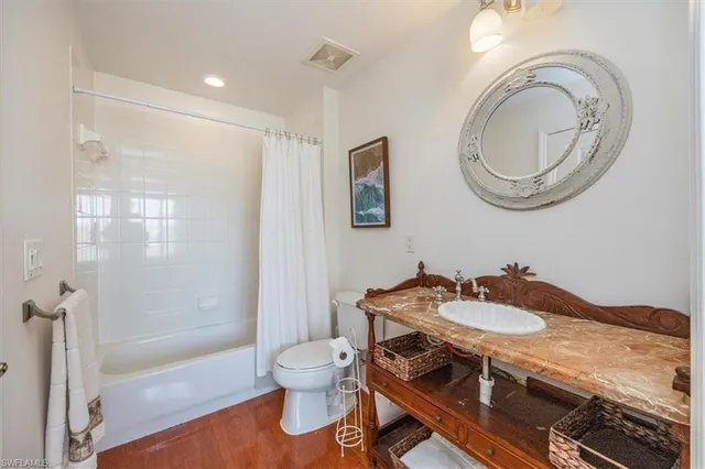 $9,500 | 410 Bayfront Place, Unit 2301, Naples, FL 34102