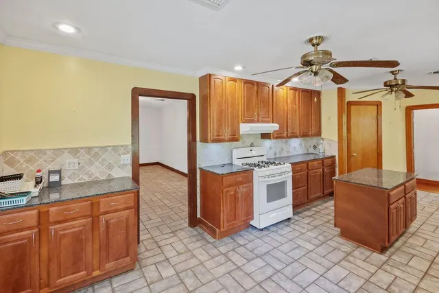 $299,900 | 1220 South S Highway, Mandeville, LA 70448