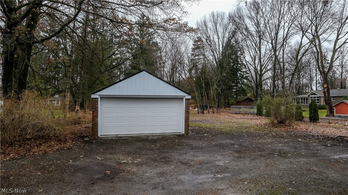 254 Mathews Road Youngstown, OH 44512 - Photo 24 of 33