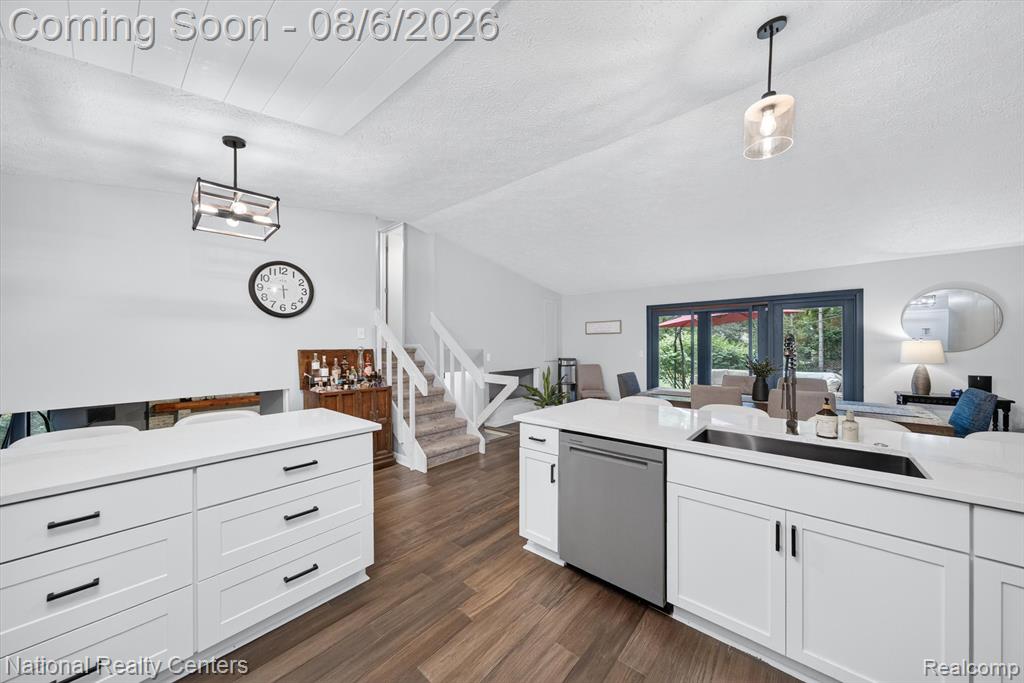 8928 Minne Wanna Road Clarkston, MI 48348 - Photo 9 of 30 Gallery Image 9
