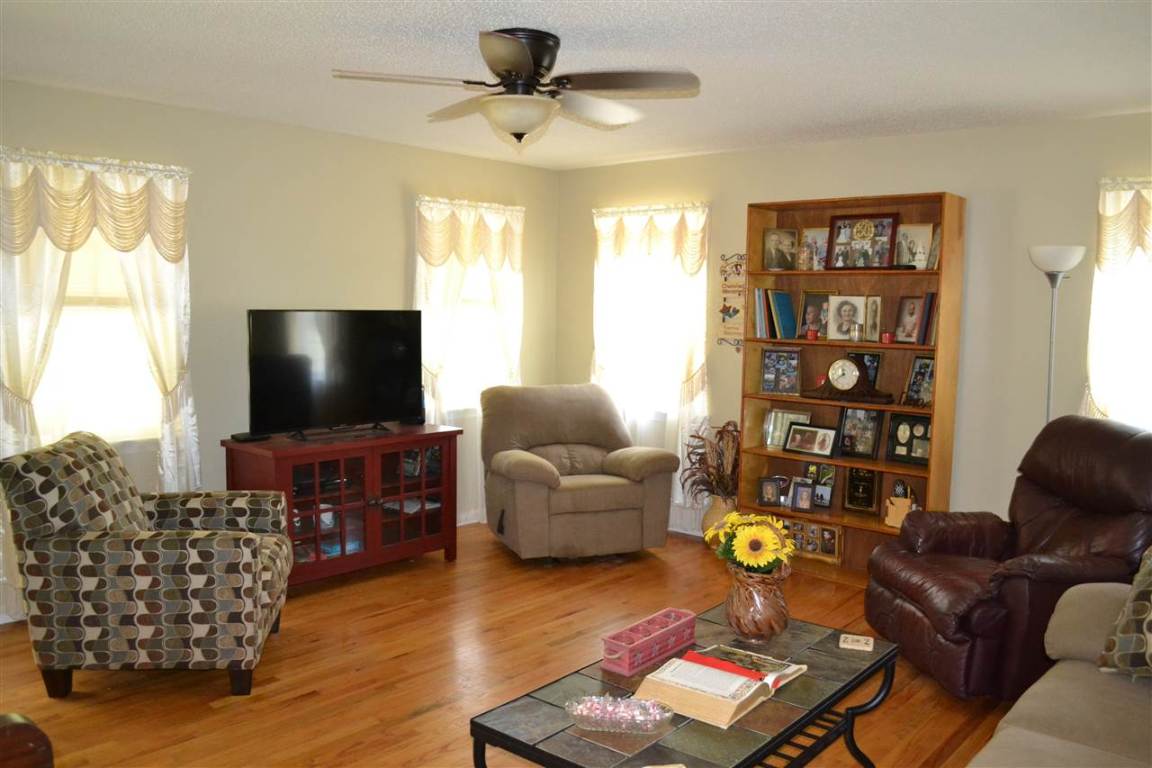 496 Oak Creek Road Seneca, SC 29678 - Photo 2 of 21 Gallery Image 2