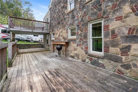 an outdoor view of house with outdoor space