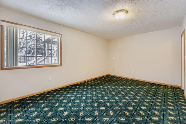 $575,000 | 602 Marie Avenue West, Mendota Heights, MN 55118