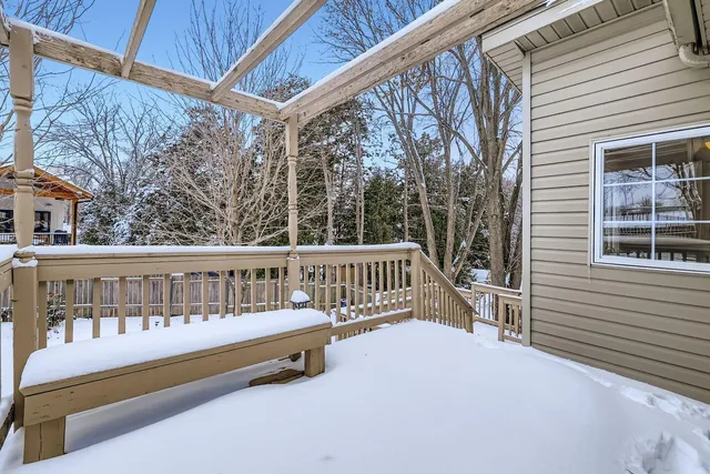 $575,000 | 602 Marie Avenue West, Mendota Heights, MN 55118