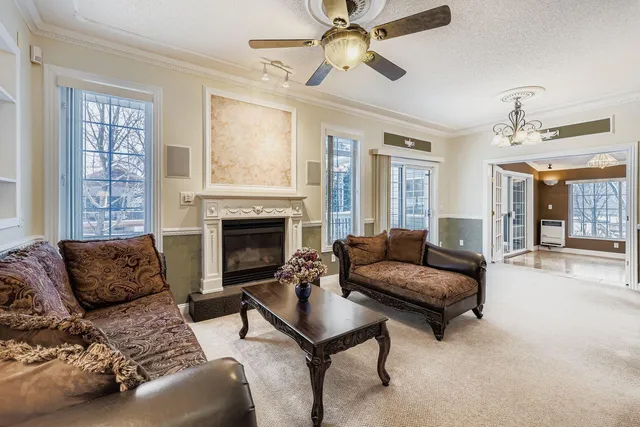 $575,000 | 602 Marie Avenue West, Mendota Heights, MN 55118