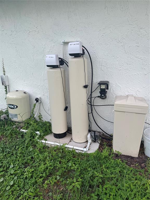 18208 State Road 52 Land O Lakes, FL 34638 - Photo 37 of 44 a bathroom with a sink