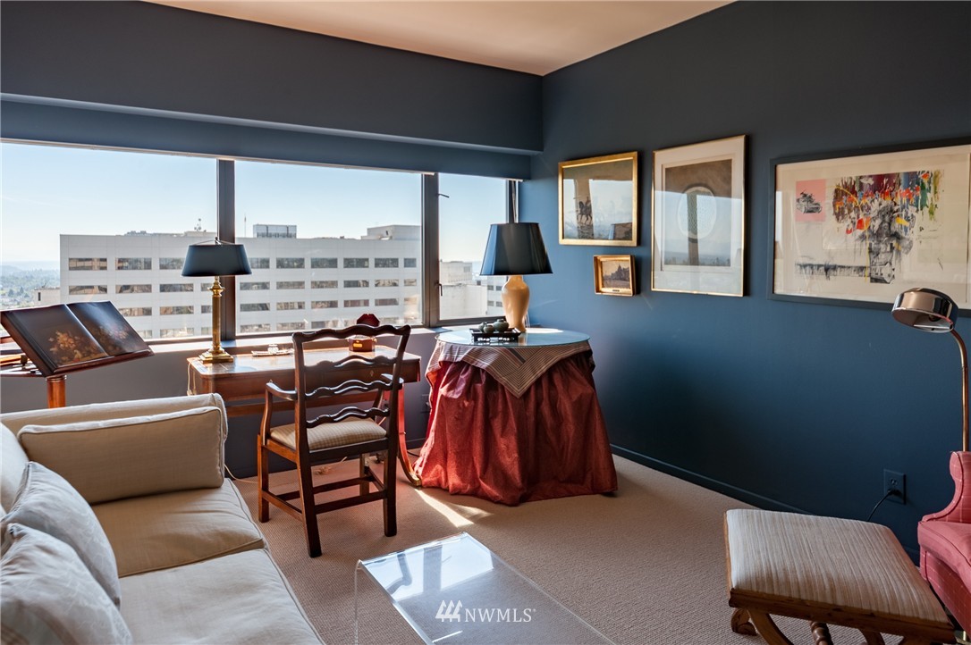 1301 Spring Street, Unit 19I Seattle, WA 98104 - Photo 9 of 16 Gallery Image 9