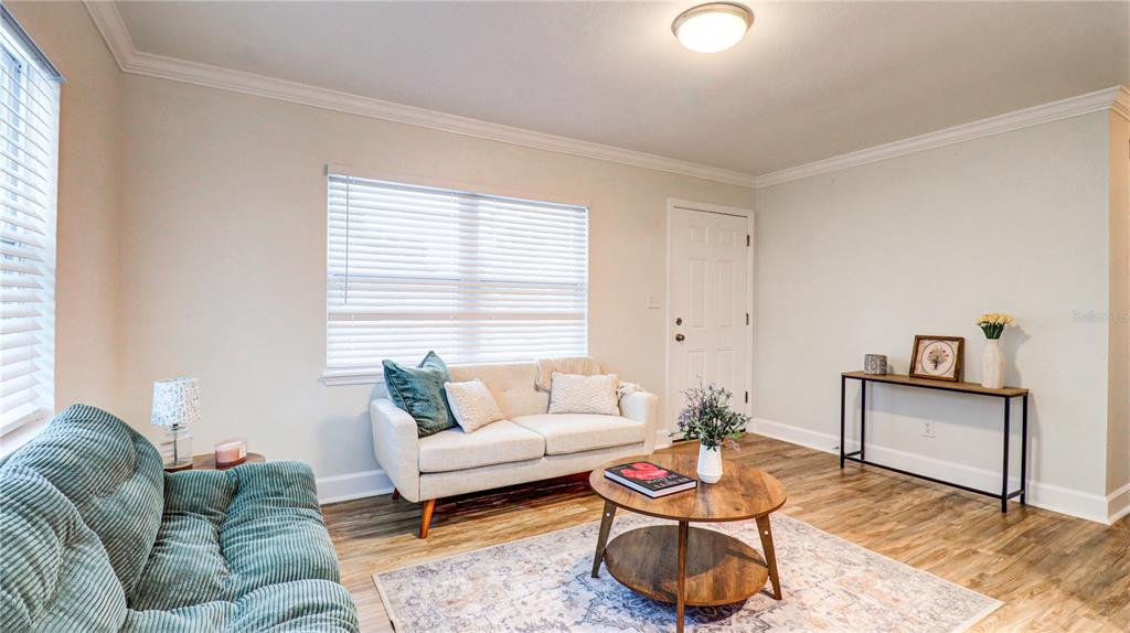 8110 Diagonal Road North St. Petersburg, FL 33702 - Photo 7 of 55