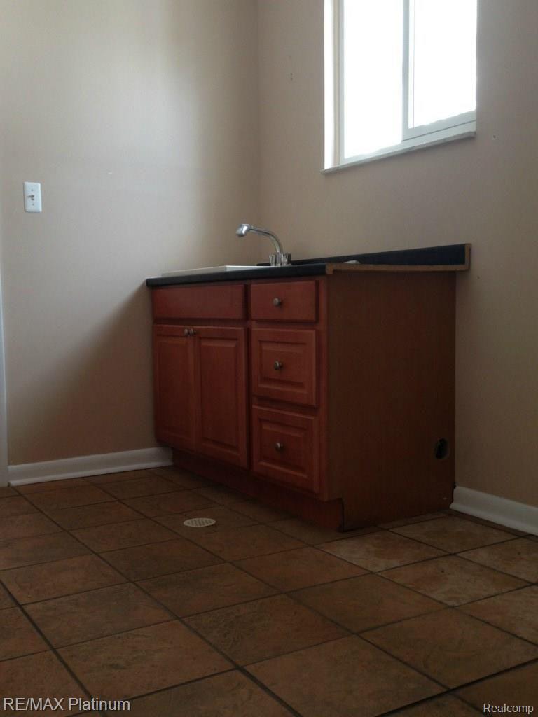 5219 Prairie View Brighton, MI 48116 - Photo 14 of 19 photo 3.jpg
