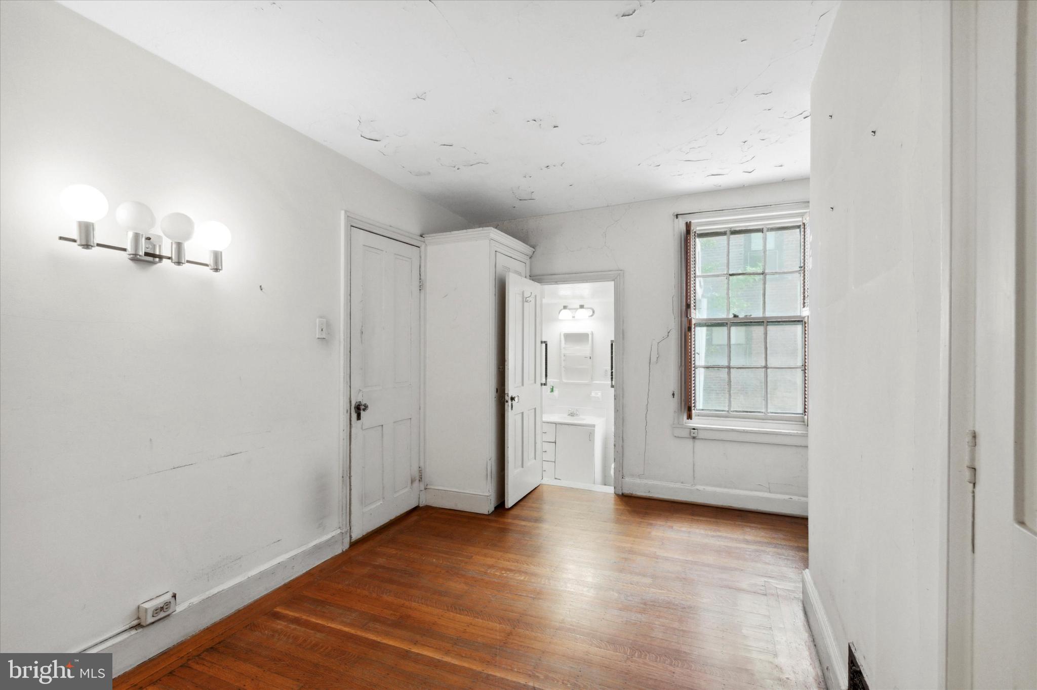 1920 Rittenhouse Square Philadelphia, PA 19103 - Photo 10 of 26 2 of 4 bedrooms; Ensuite bathroom