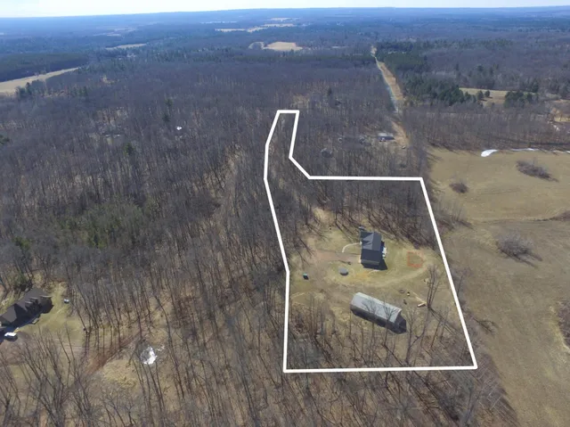 $399,900 | 8160 Waldora Road, Siren, WI 54872