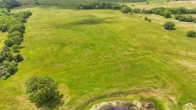 $319,000 | 0 Y Road, Meriden, KS 66512