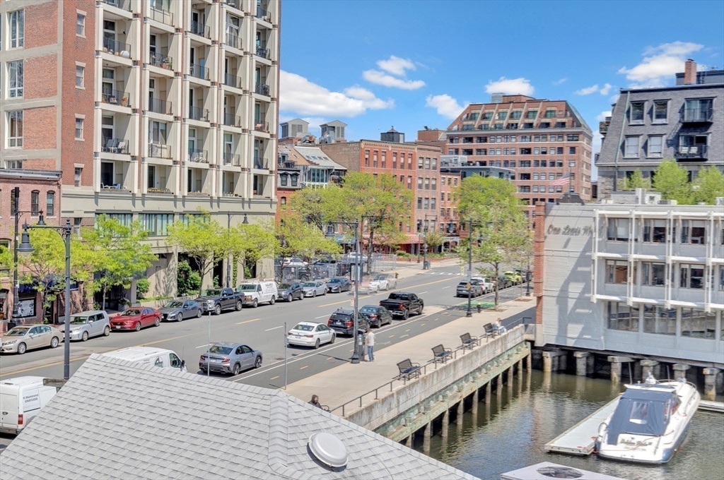 33 Commercial Wharf, Unit 32 Boston, MA 02110 - Photo 23 of 26