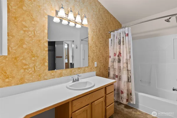 $465,000 | 4606 Denton Lane Southeast, Lacey, WA 98503