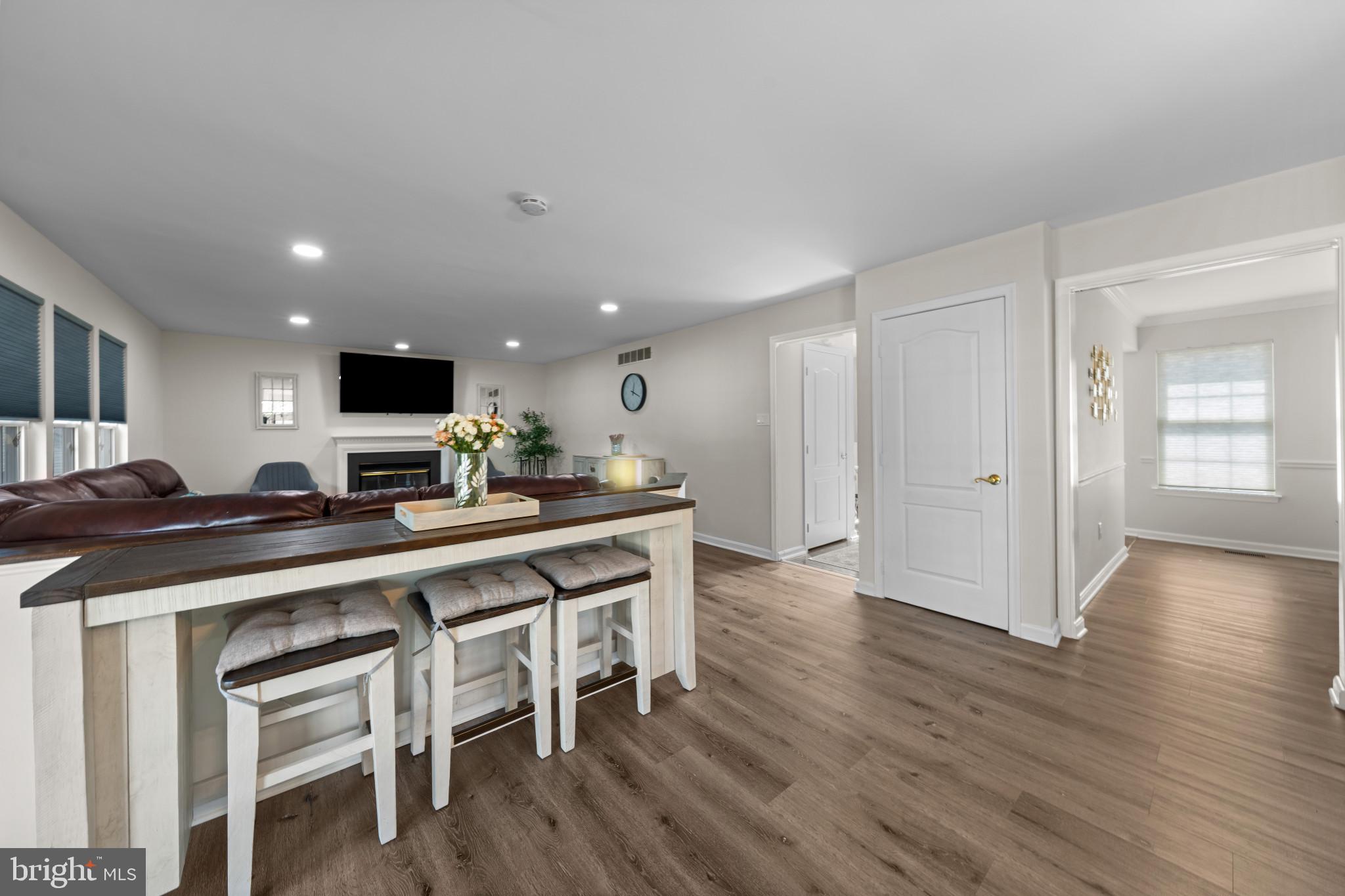 4132 Larson Lane Mount Airy, MD 21771 - Photo 13 of 40 Spacious, modern living area awaits you.