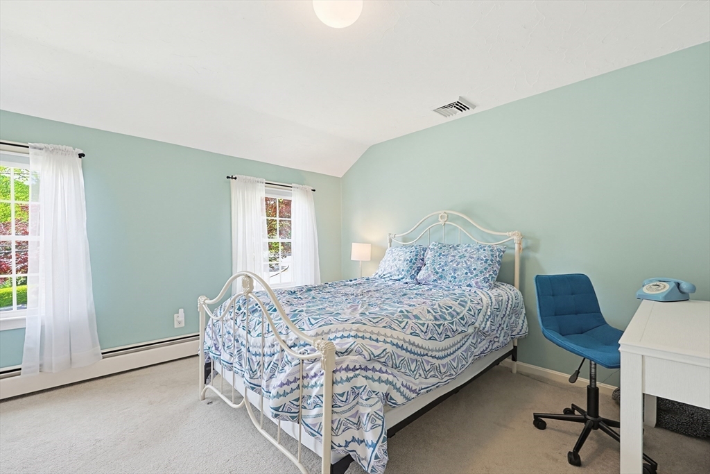 15 Calvin Road North Attleboro, MA 02760 - Photo 20 of 41