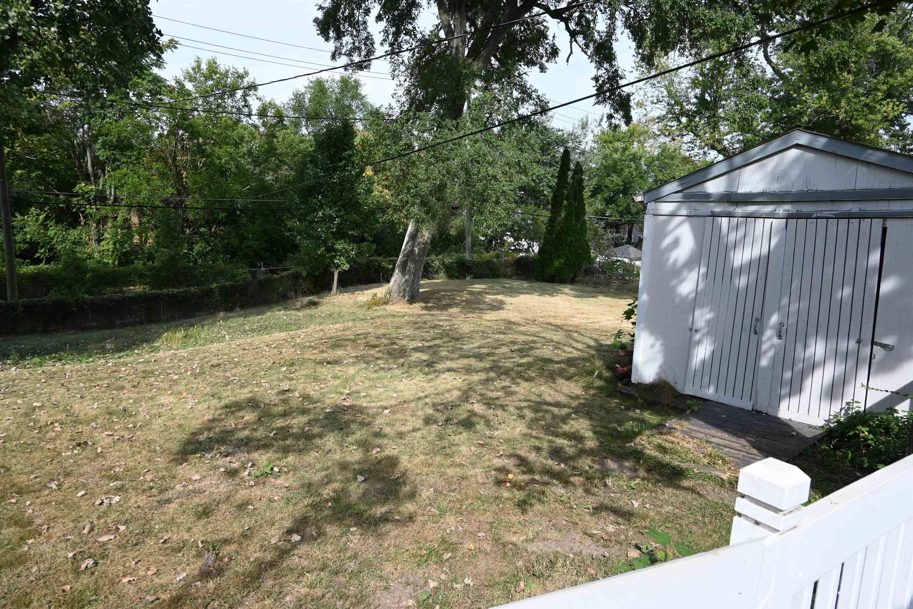 2036 Riedmiller Avenue Fort Wayne, IN 46802 - Photo 8 of 24 Gallery Image 8