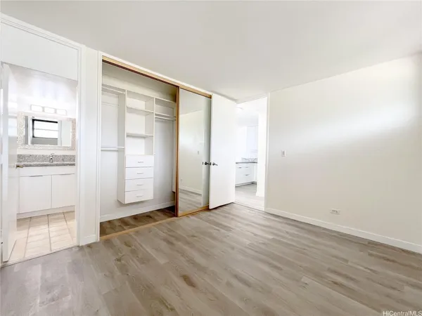 $3,300 | 4300 Waialae Avenue, Unit A1403, Honolulu, HI 96816