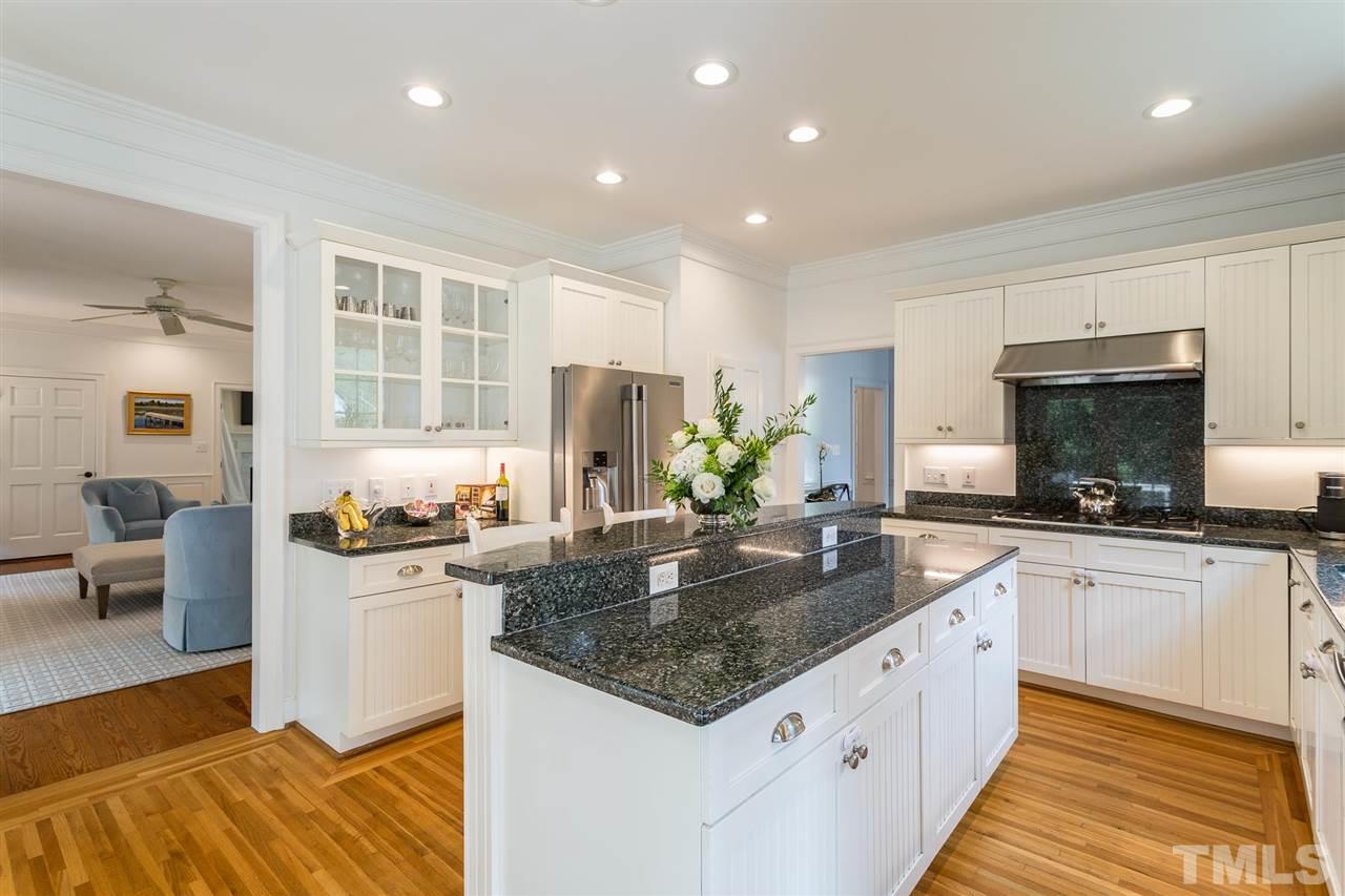 2318 Hales Road Raleigh, NC 27608 - Photo 11 of 30