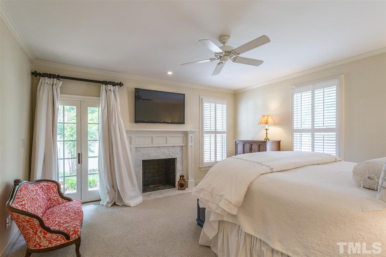 2318 Hales Road Raleigh, NC 27608 - Photo 17 of 30