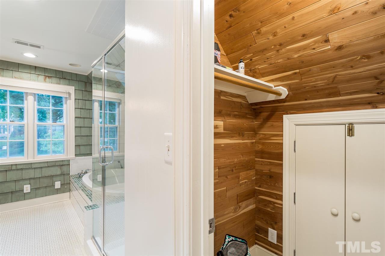 2318 Hales Road Raleigh, NC 27608 - Photo 22 of 30