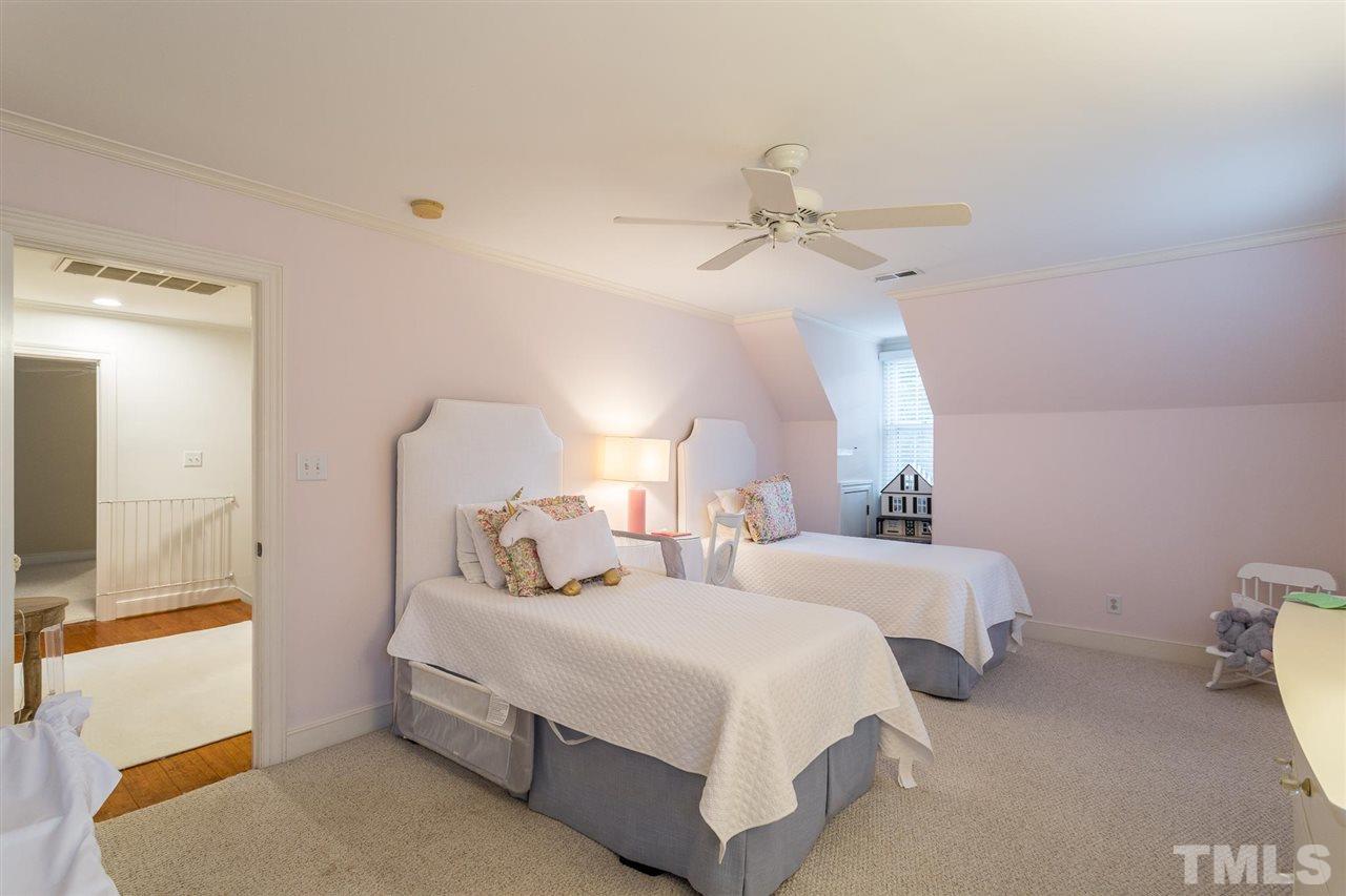 2318 Hales Road Raleigh, NC 27608 - Photo 24 of 30
