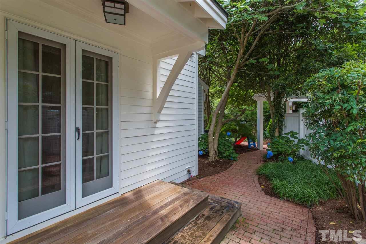 2318 Hales Road Raleigh, NC 27608 - Photo 30 of 30