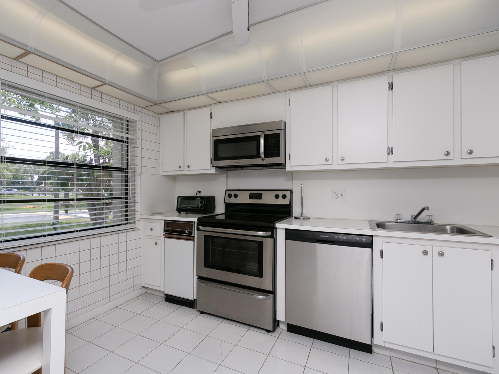 21946 Arriba Real, Unit 2A Boca Raton, FL 33433 - Photo 4 of 25 21946-10