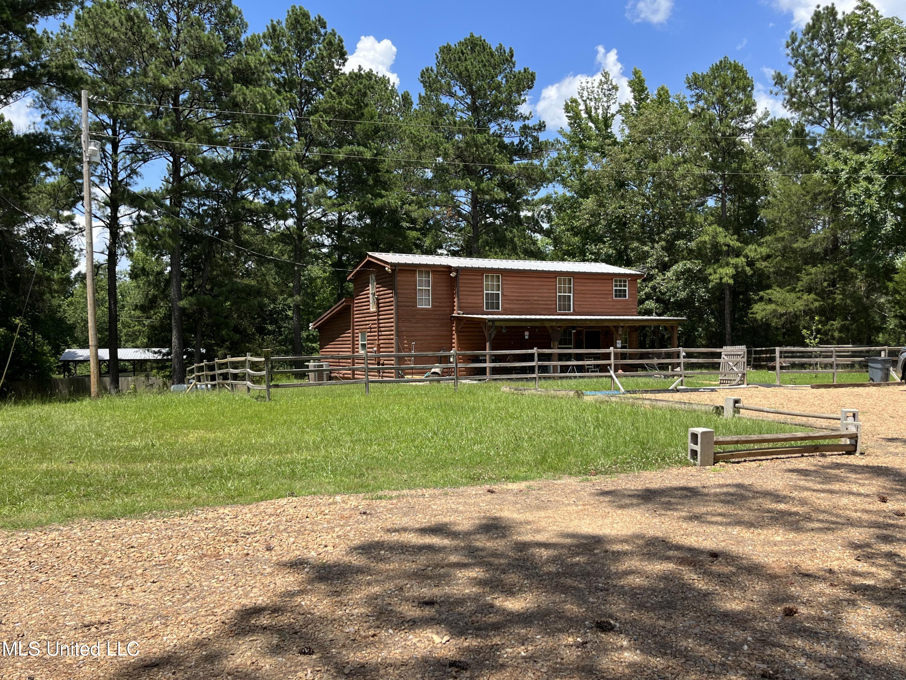 249 North Enoch Grove Road Florence, MS 39073 - Photo 1 of 34 Front