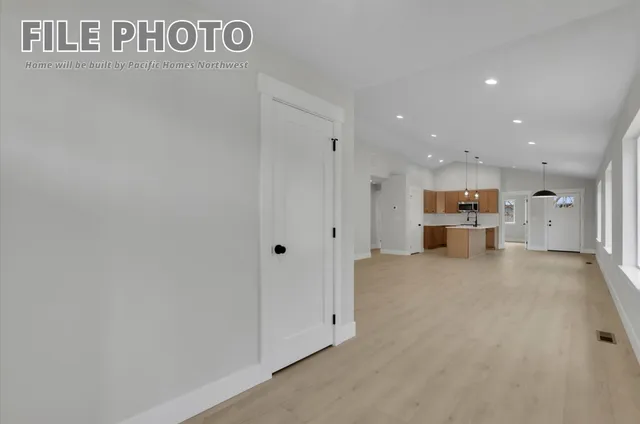 $414,900 | 2105 North Sipple Road, Spokane Valley, WA 99212