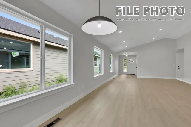 $414,900 | 2105 North Sipple Road, Spokane Valley, WA 99212