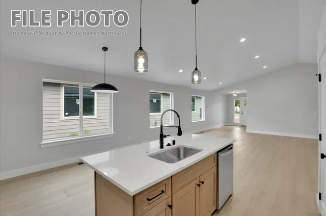 $414,900 | 2105 North Sipple Road, Spokane Valley, WA 99212