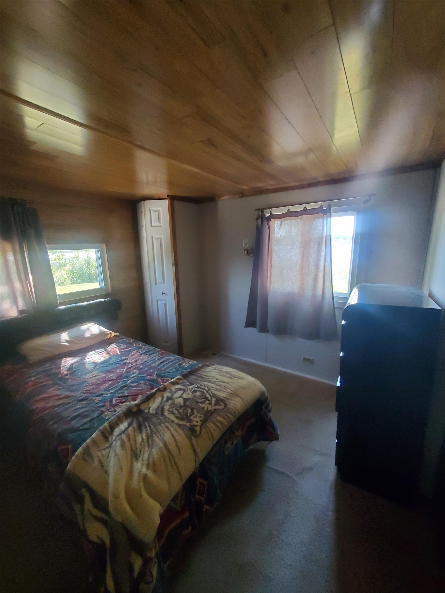 6430 Lake 4 Road Gladwin, MI 48624 - Photo 11 of 17