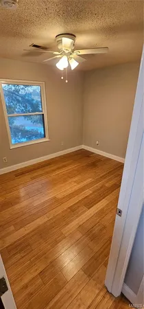 $138,000 | 1460 Summergate Parkway, Unit J, St. Charles, MO 63303