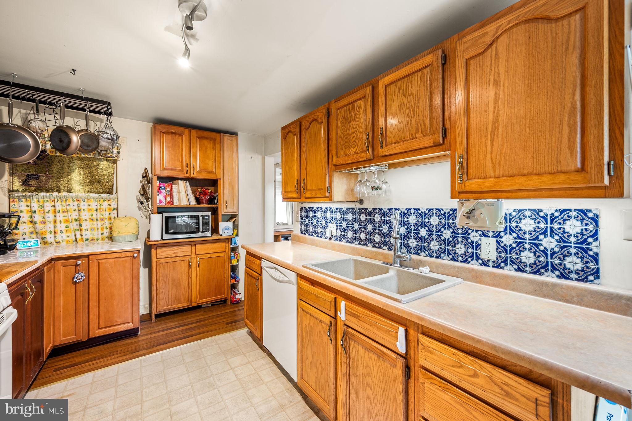 2731 Coventryville Road Pottstown, PA 19465 - Photo 9 of 30 Gallery Image 9