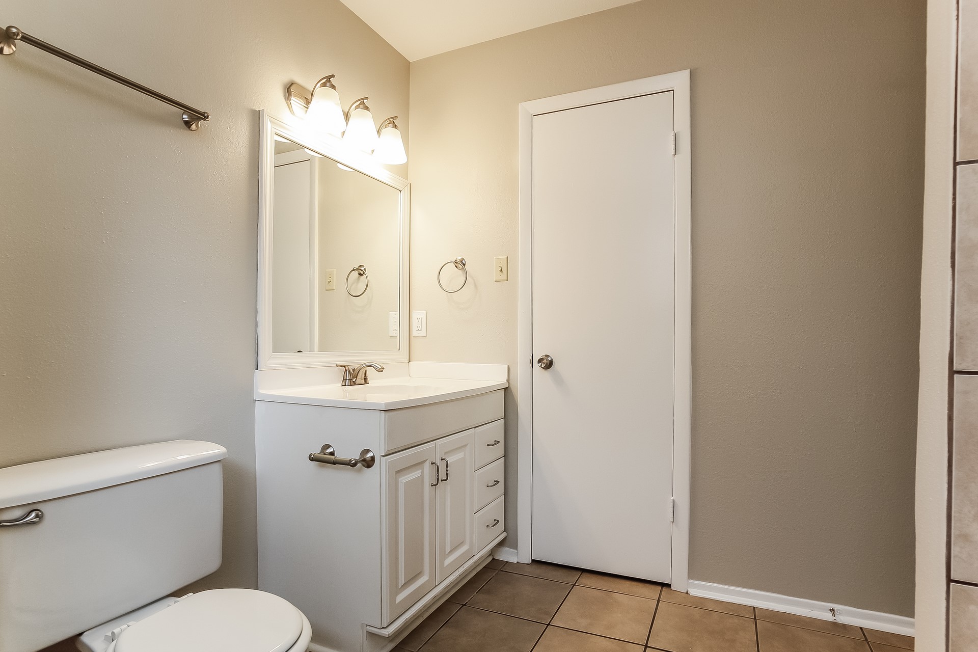 9 West Bigelow Oak Court Spring, TX 77381 - Photo 13 of 15