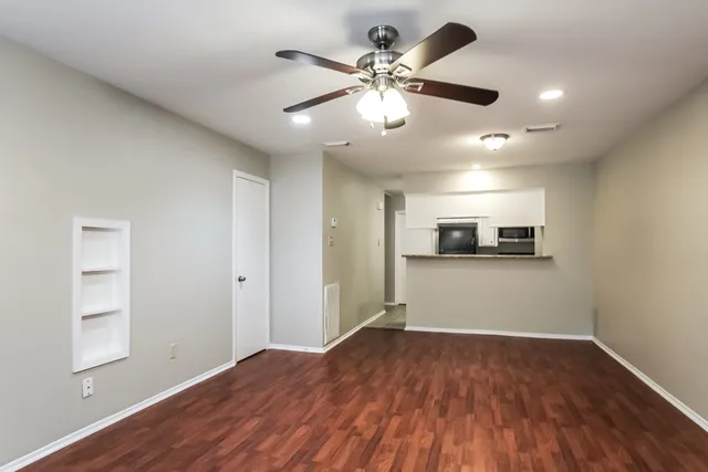 $1,480 | 9 West Bigelow Oak Court, Spring, TX 77381