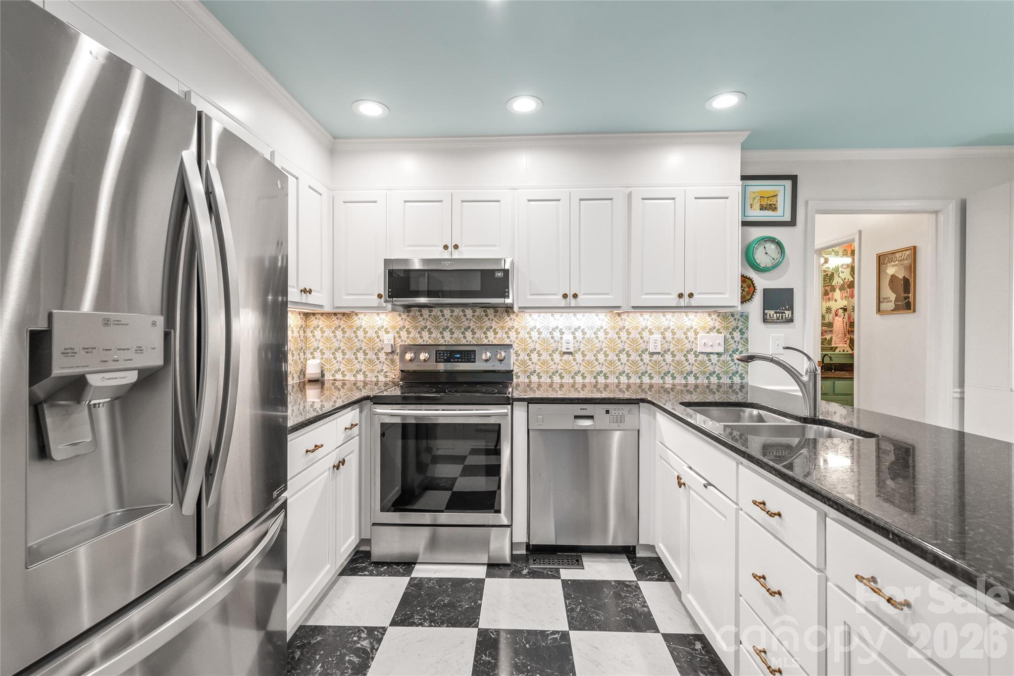 7022 Rocky Falls Road Charlotte, NC 28211 - Photo 19 of 44