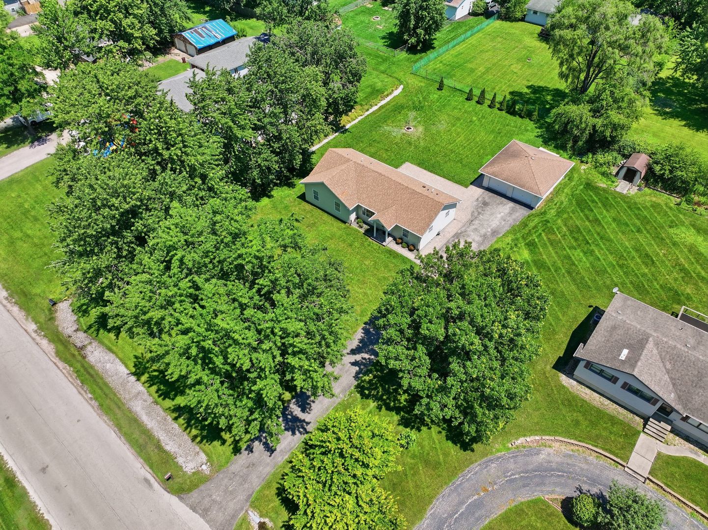 2420 Von Esch Road Joliet, IL 60431 - Photo 31 of 33
