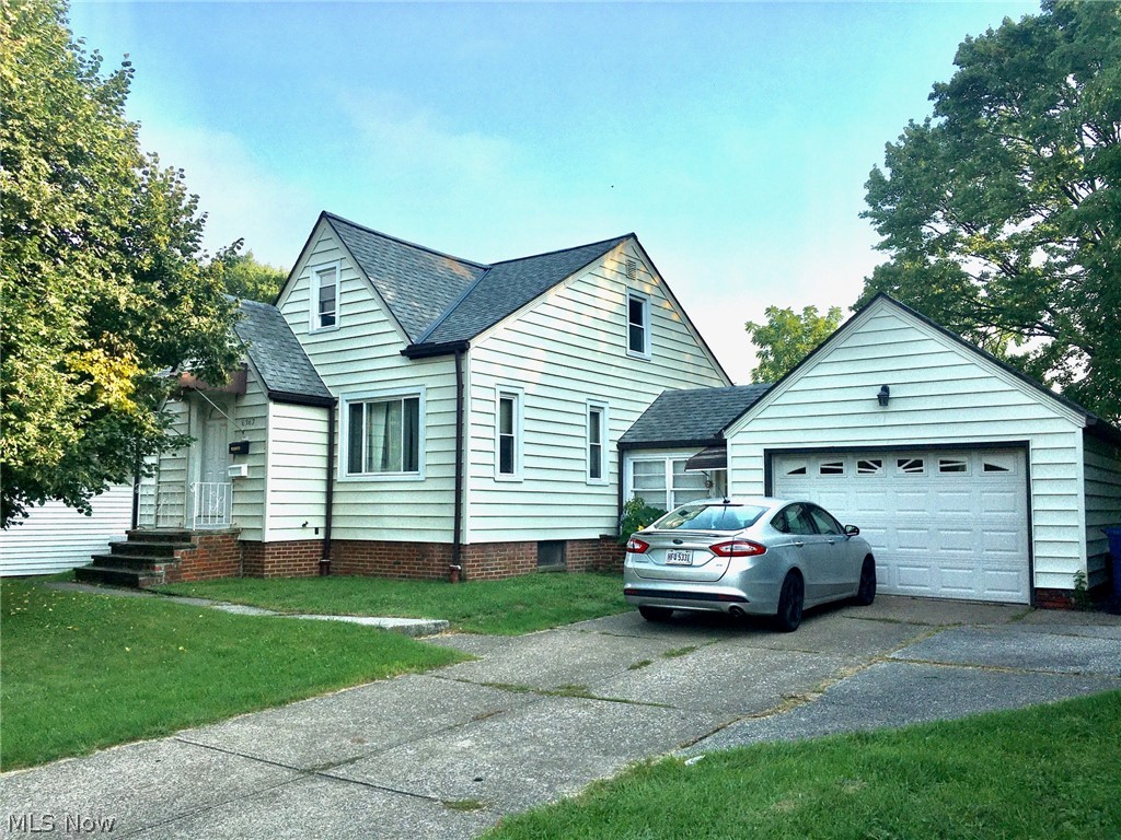 6367 Stumph Road Cleveland, OH 44130 - Photo 26 of 30