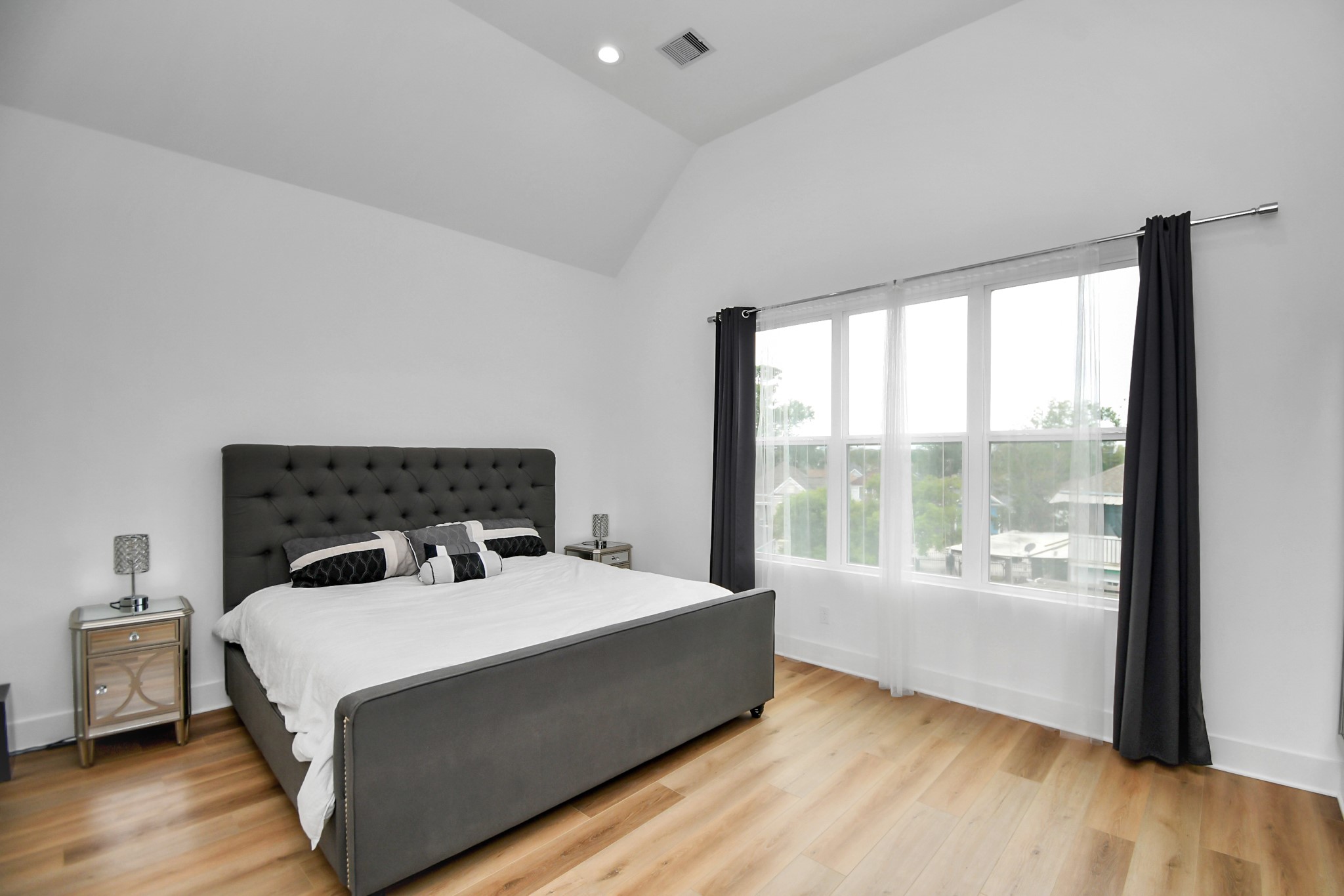 2015 Cochran Street Houston, TX 77009 - Photo 22 of 38