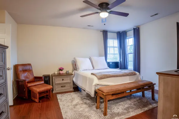 $314,900 | 1532 B Legend Trail Drive, Lawrence, KS 66047