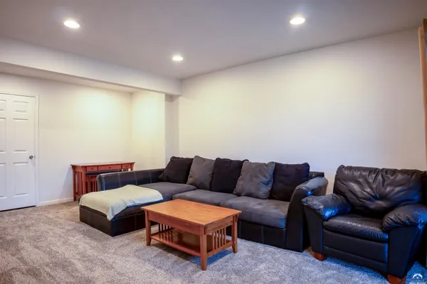 $314,900 | 1532 B Legend Trail Drive, Lawrence, KS 66047